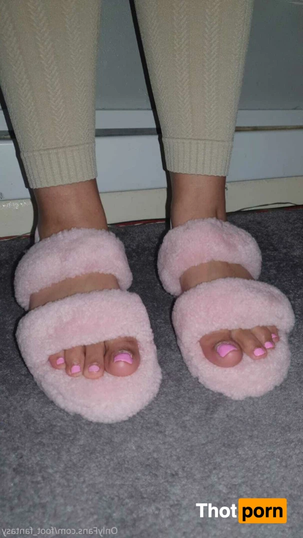 Foot_fantasy 16337554