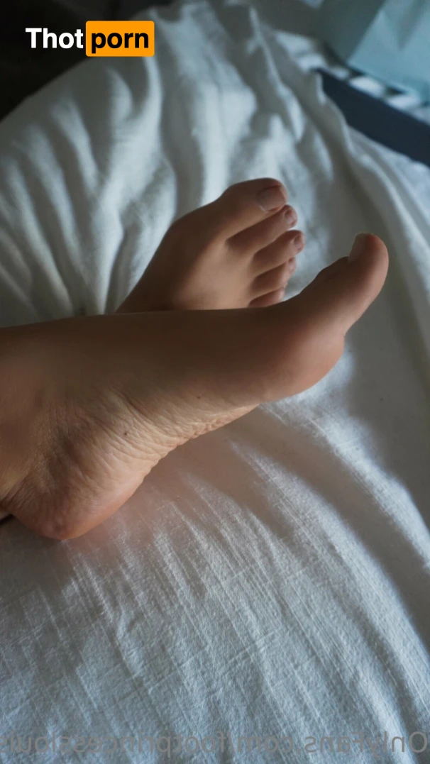 Foot Princess-size 6.5 👣 16332853