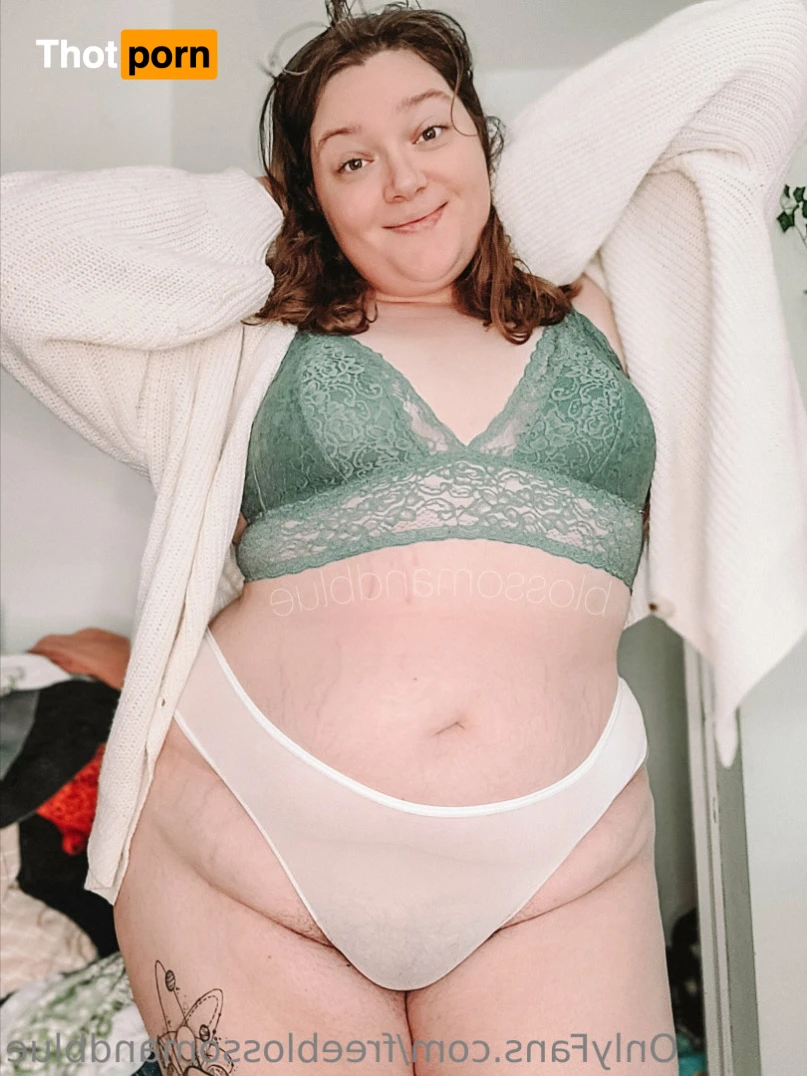 freeblossomandblue 16262810