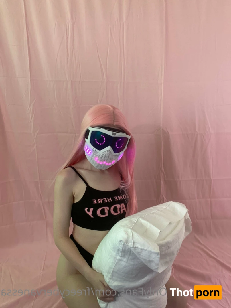 CyberVanessa FREE 16259559