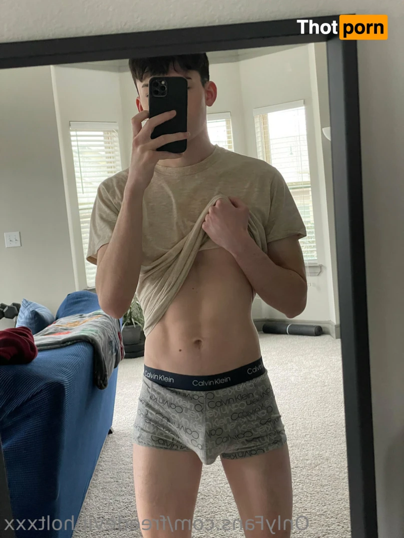 Devin Holt (Free) 16259337