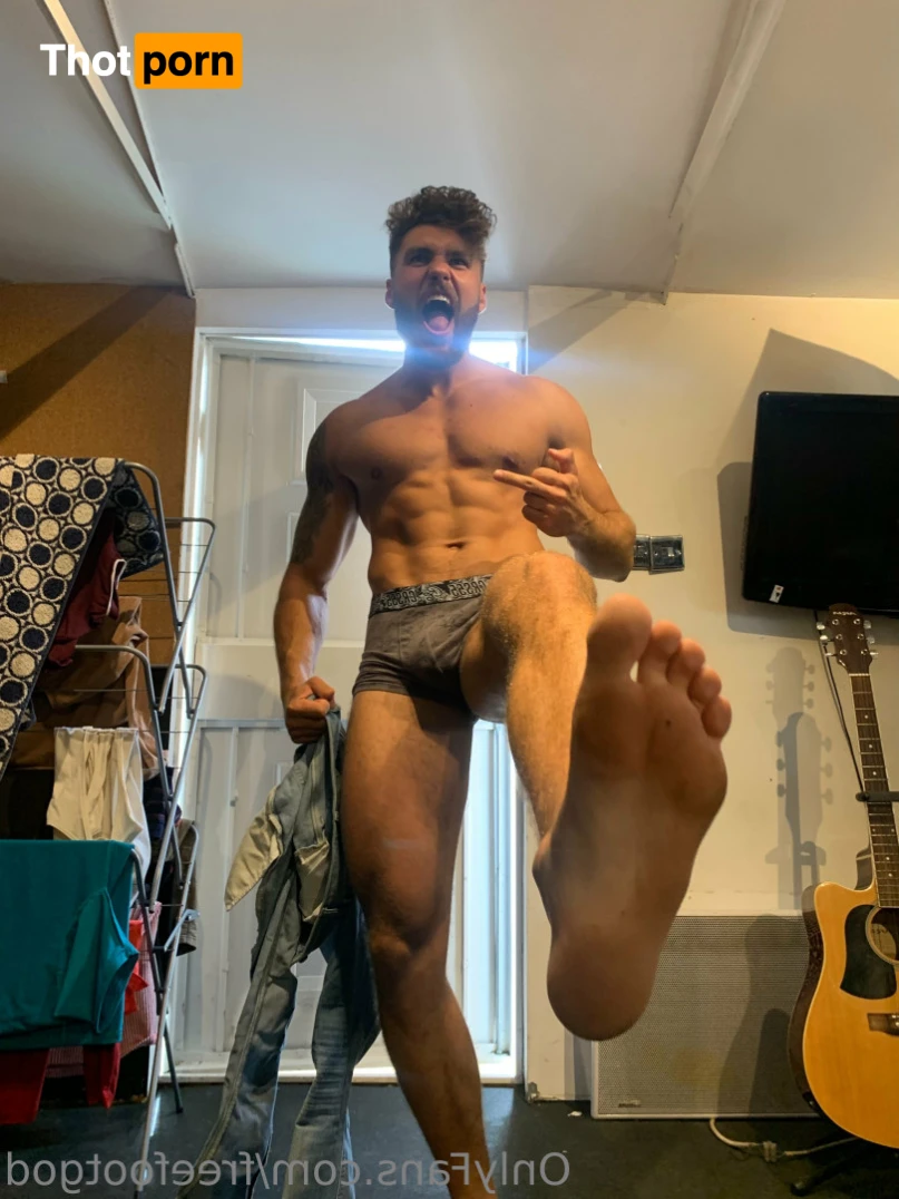 FREEfootGod 15649681