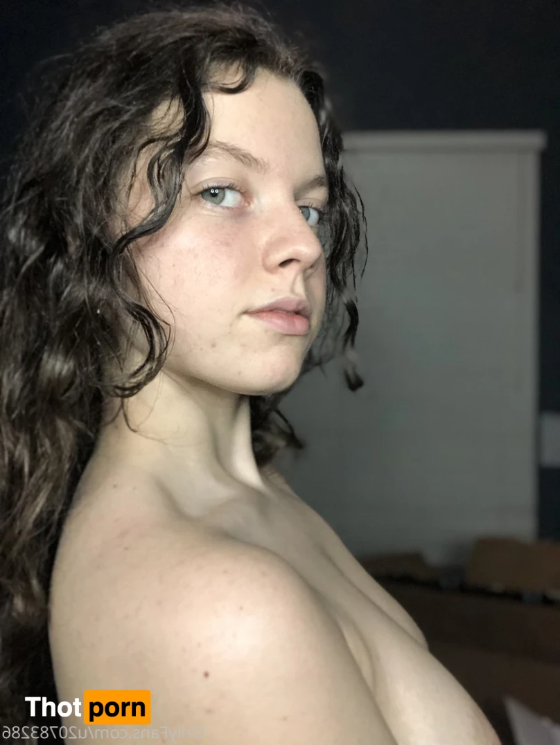 friskyfaerie 🫧 15647422