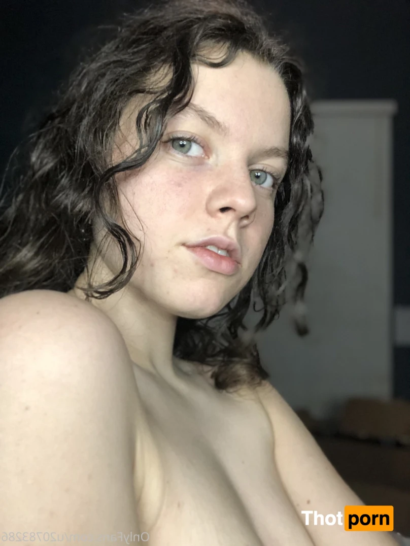 friskyfaerie 🫧 15647615