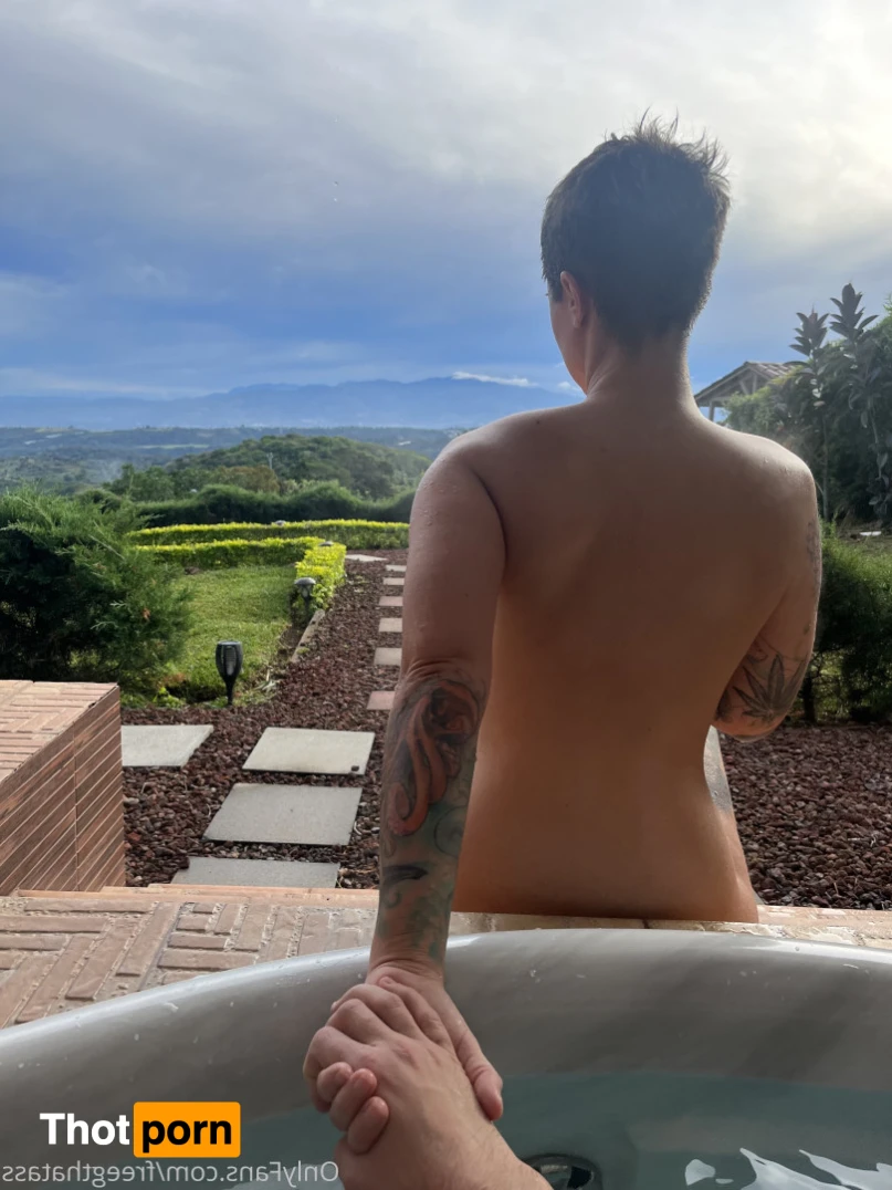 Free GeorgieW 16257636