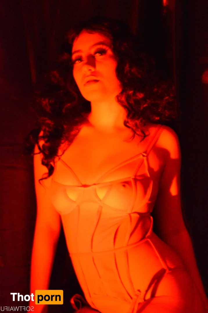 stella and vivienne 16168609