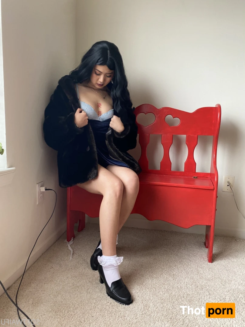 stella and vivienne 16168622