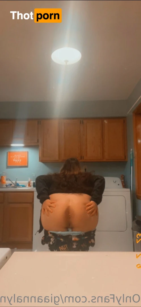 Gianna Lynne 16072456