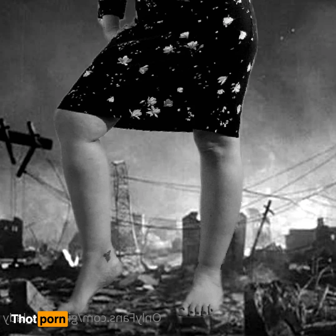 giantess_lady 15647051