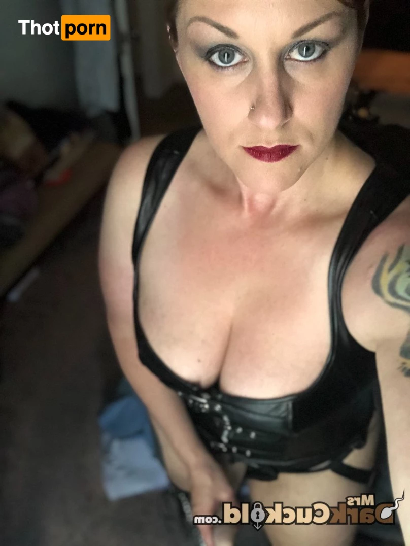 MrsDarkCuckold 845879