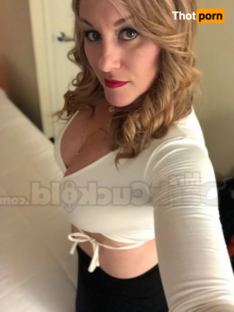 MrsDarkCuckold 845888