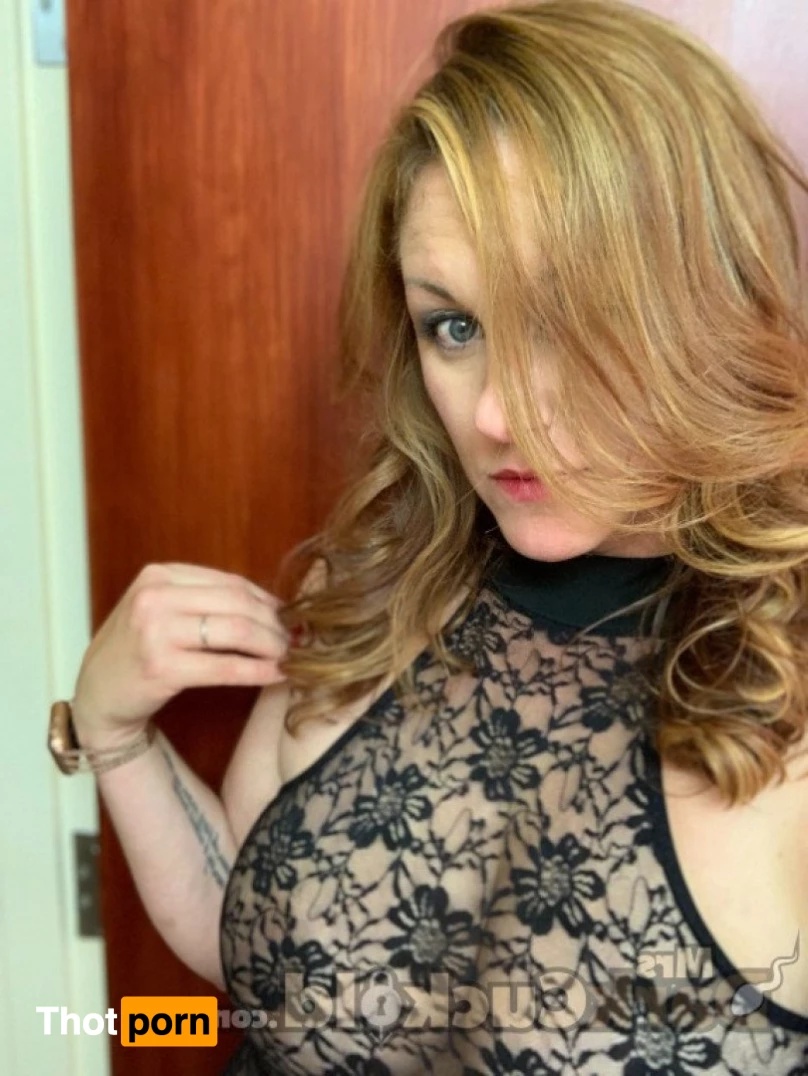 MrsDarkCuckold 845904