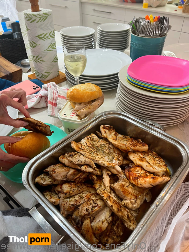 Untamed Mrs McCaw 15998142