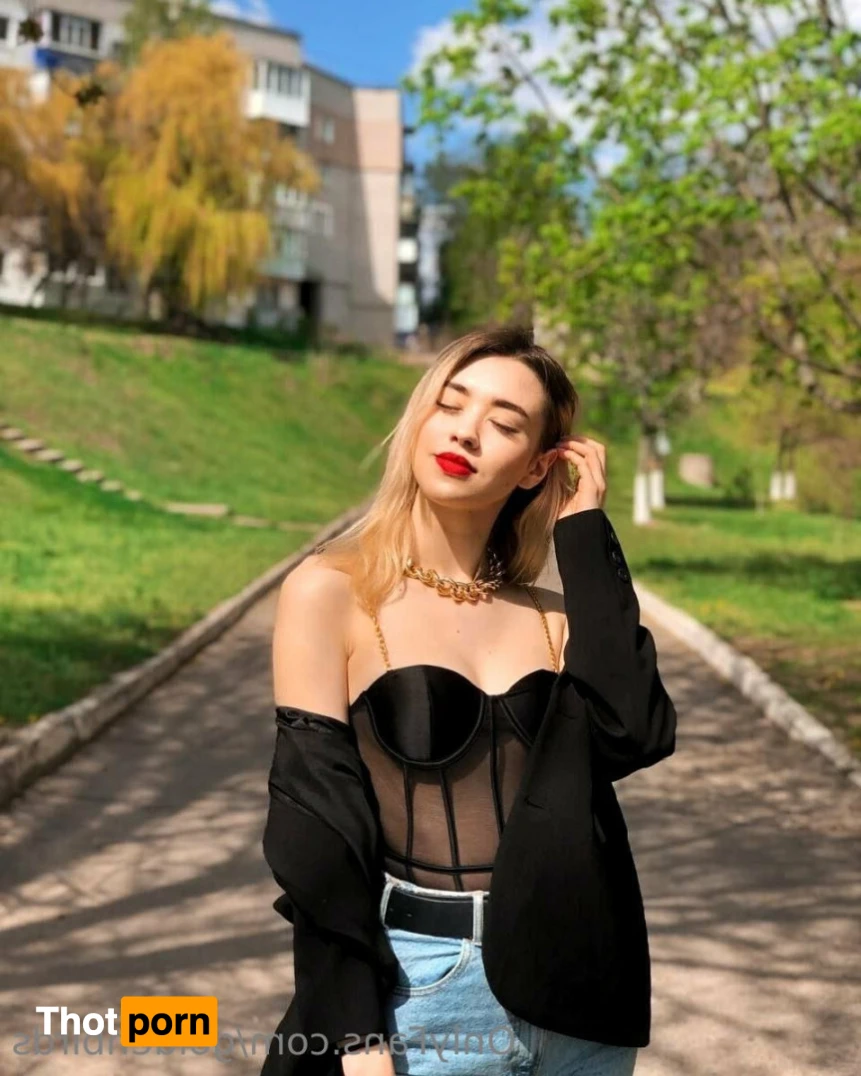 💛Golden Bird🐣 15821368