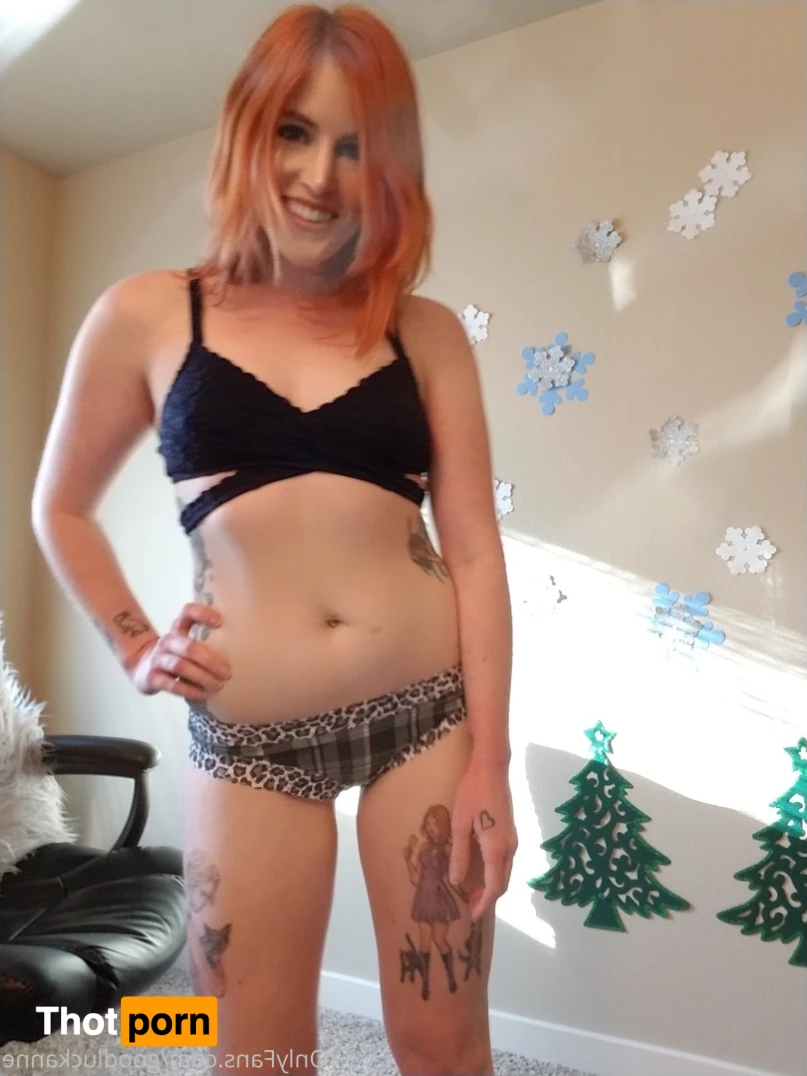 Nicole Redwood 15809591