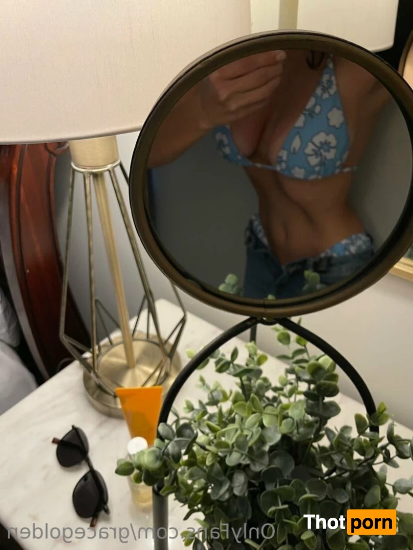 Grace Golden 15733118