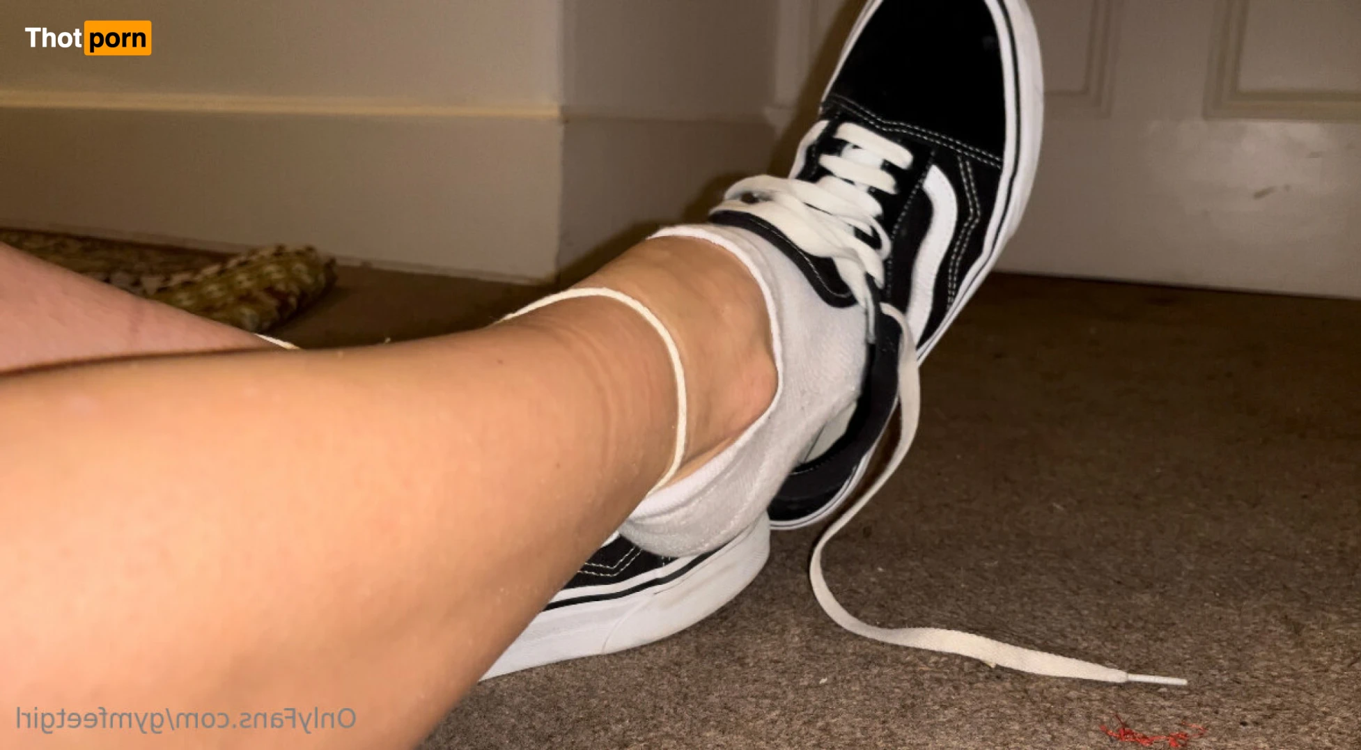 Gym Feet Girl 15660847