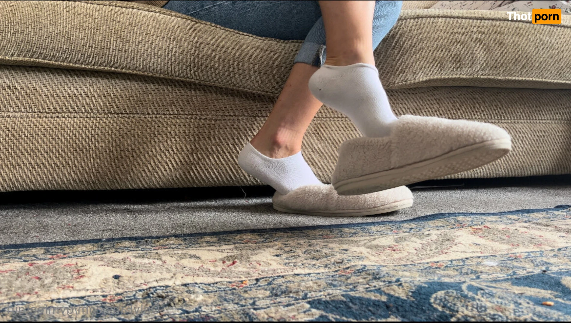 Gym Feet Girl 15661021