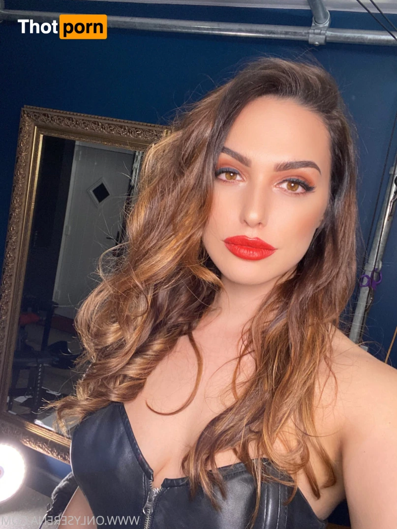 Gynarchy Goddess 15658034