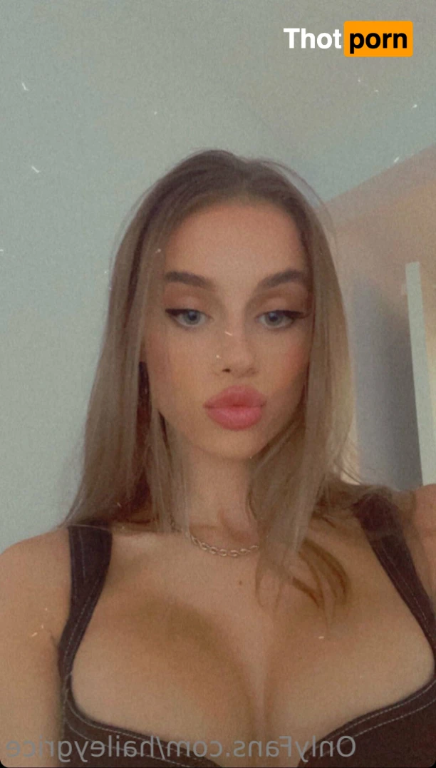 🕊 Hailey Grice 15559027