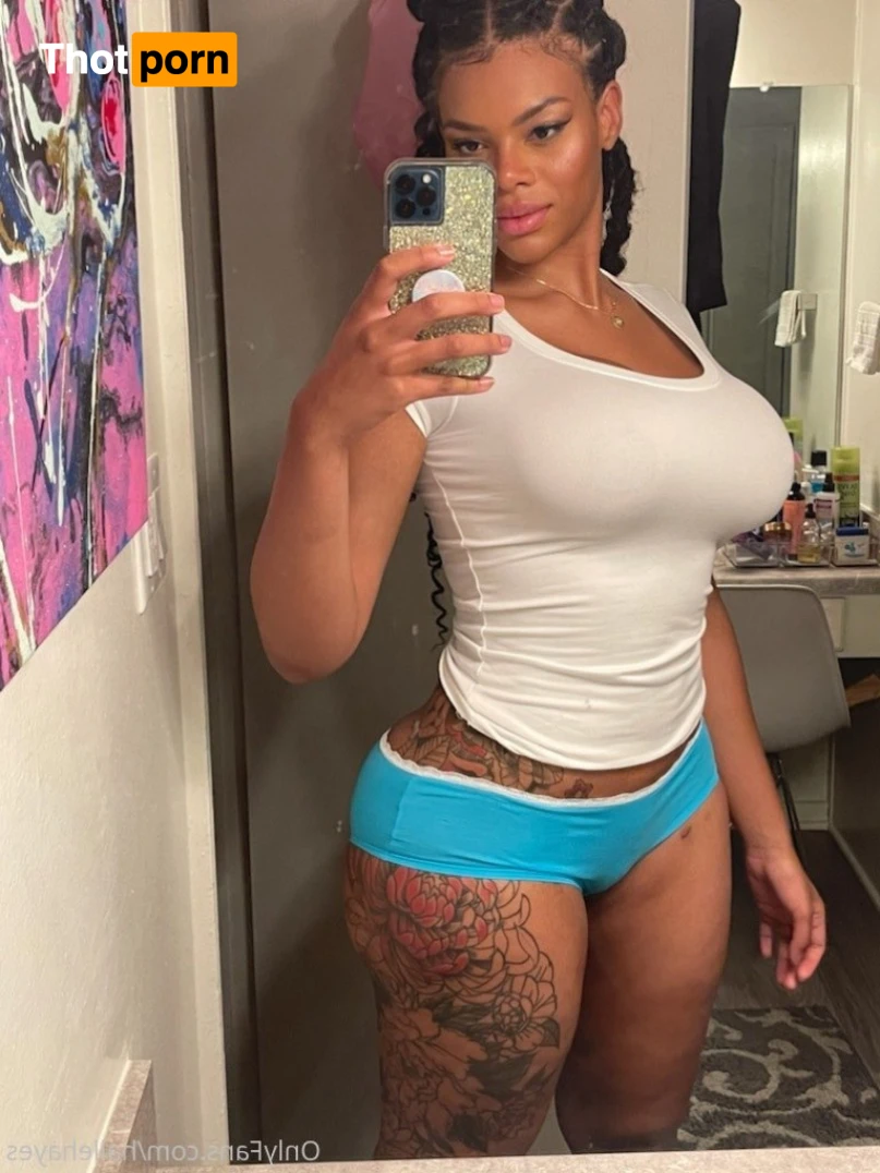 Goddess Halle Hayes 15555859