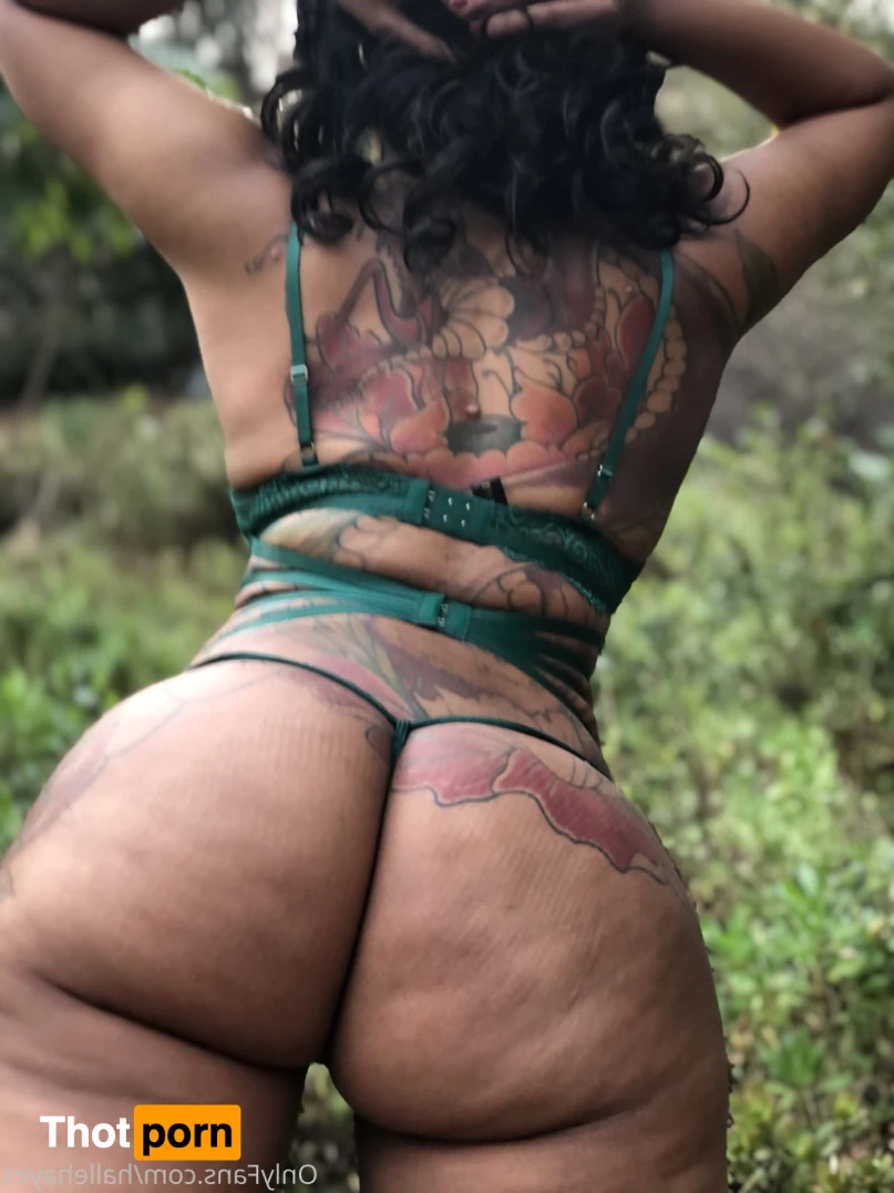 Goddess Halle Hayes 15556190