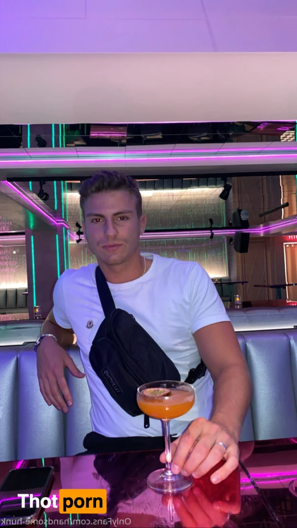 Handsome Hunk 15534626