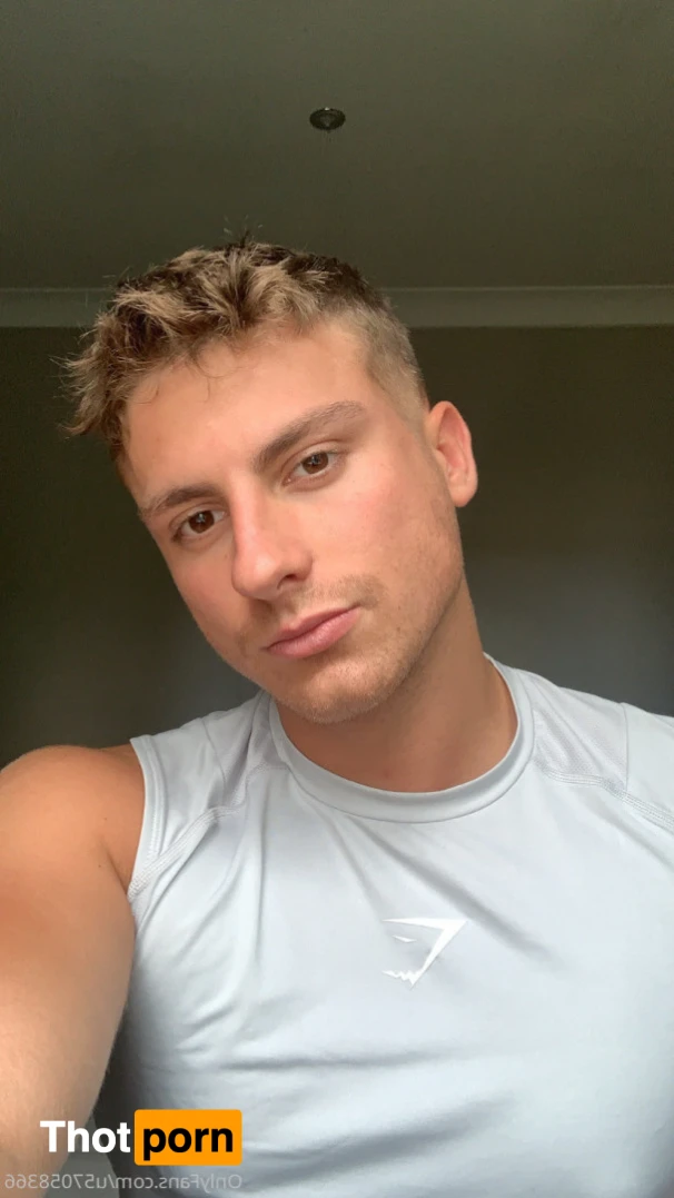 Handsome Hunk 15535409