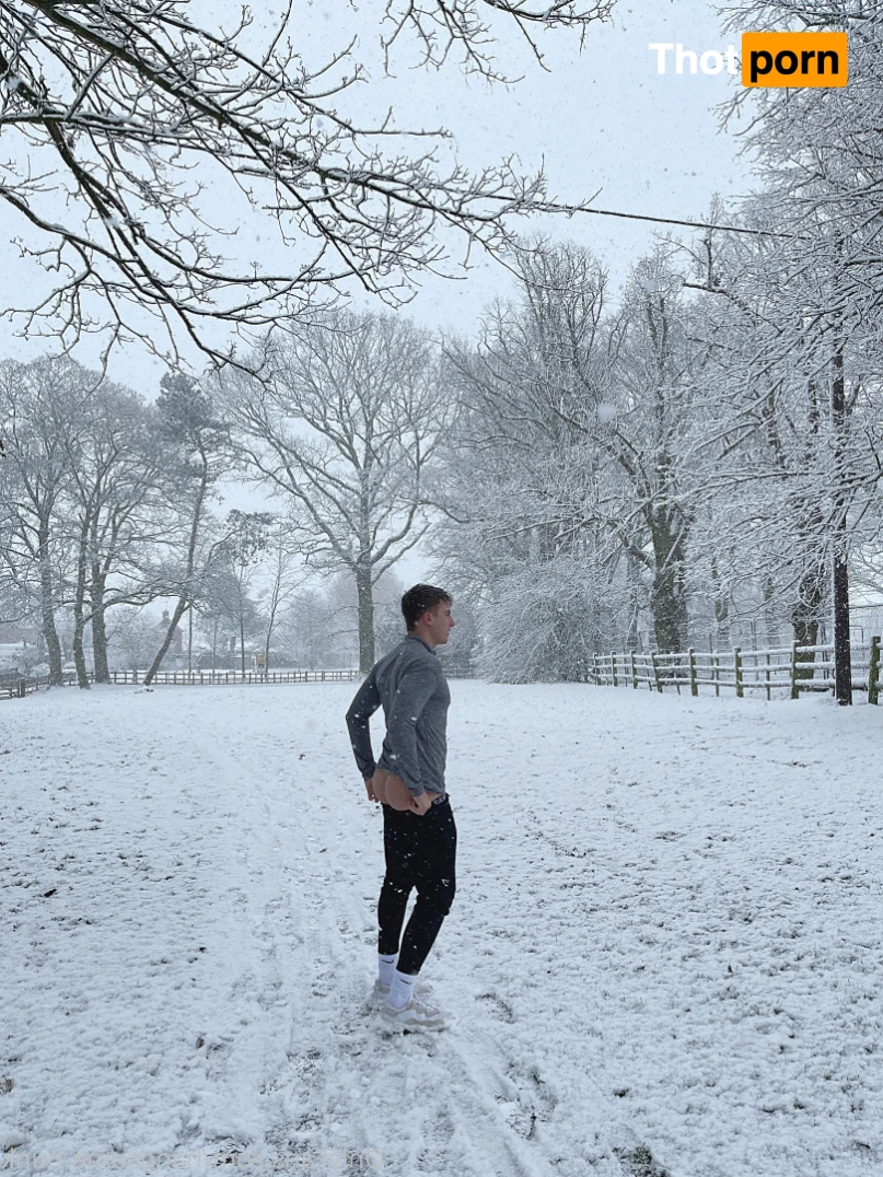 Handsome Hunk 15535465