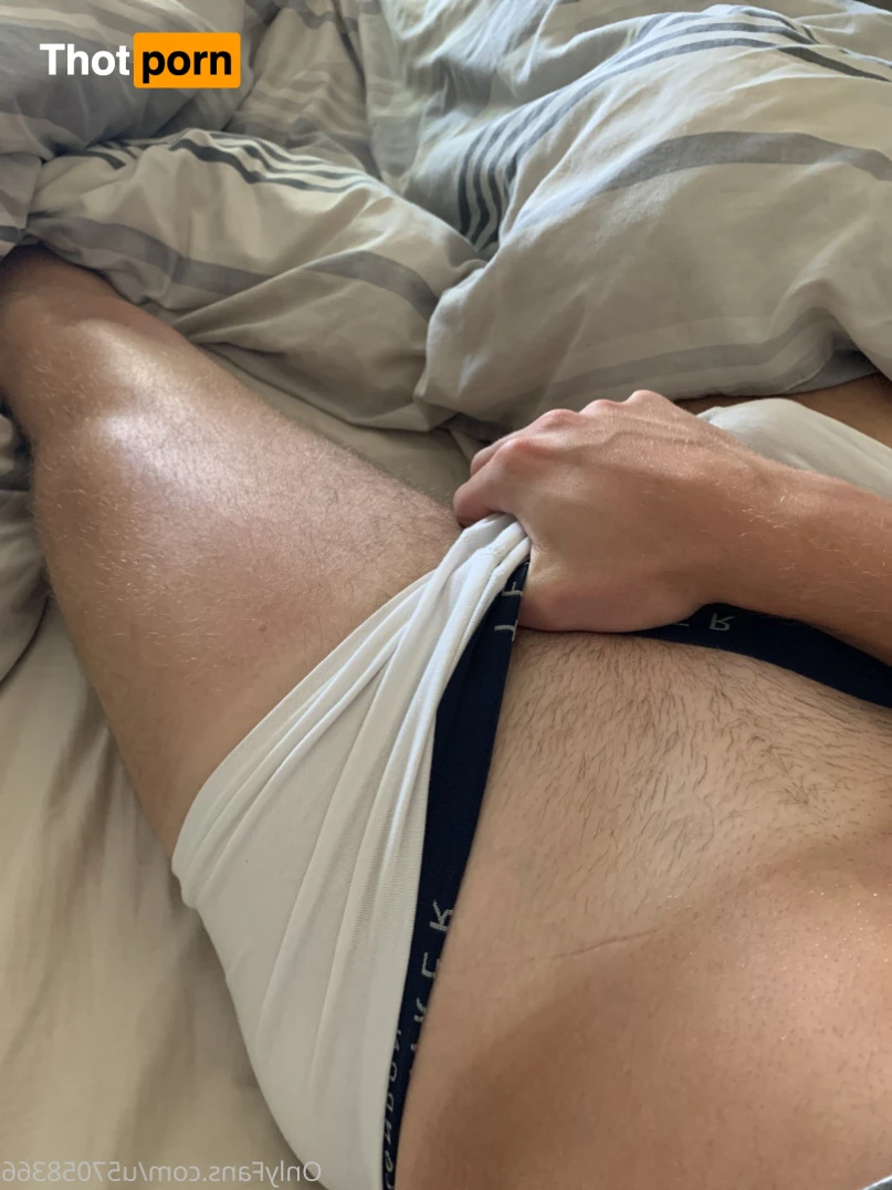 Handsome Hunk 15535592