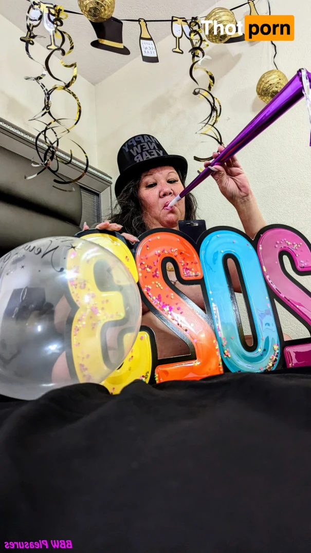 Hawaiian BBW 15429253