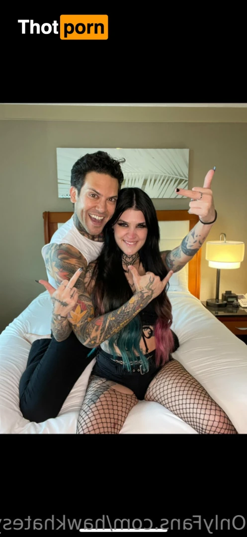 hawkhatesyouxx 15428882