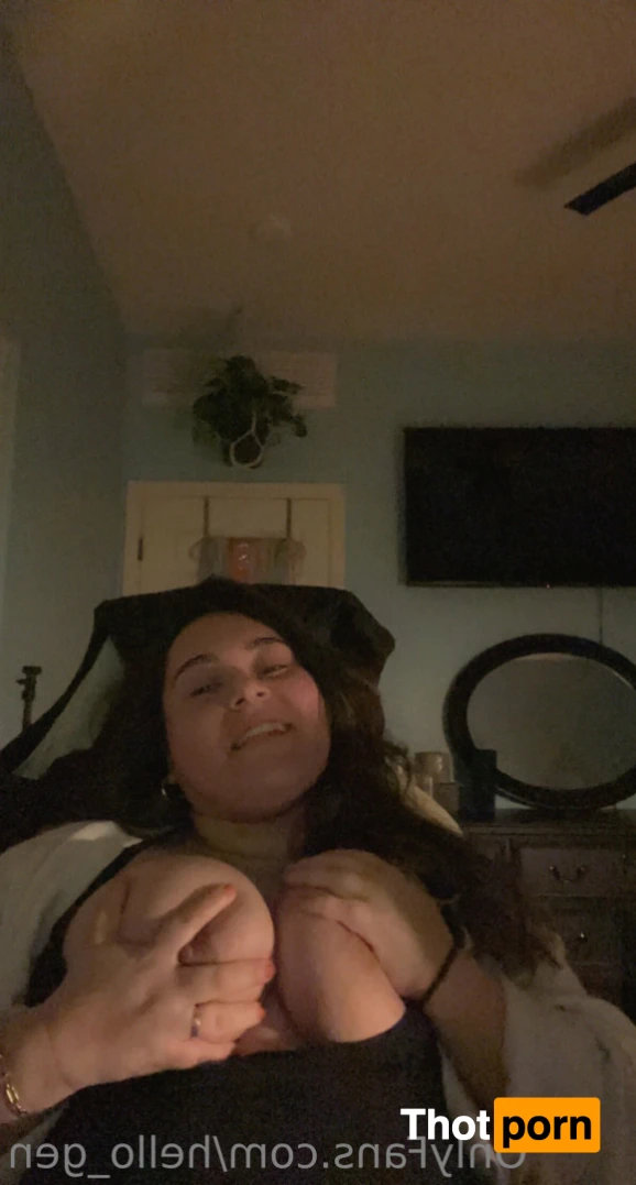 Genni Reyes 15332638