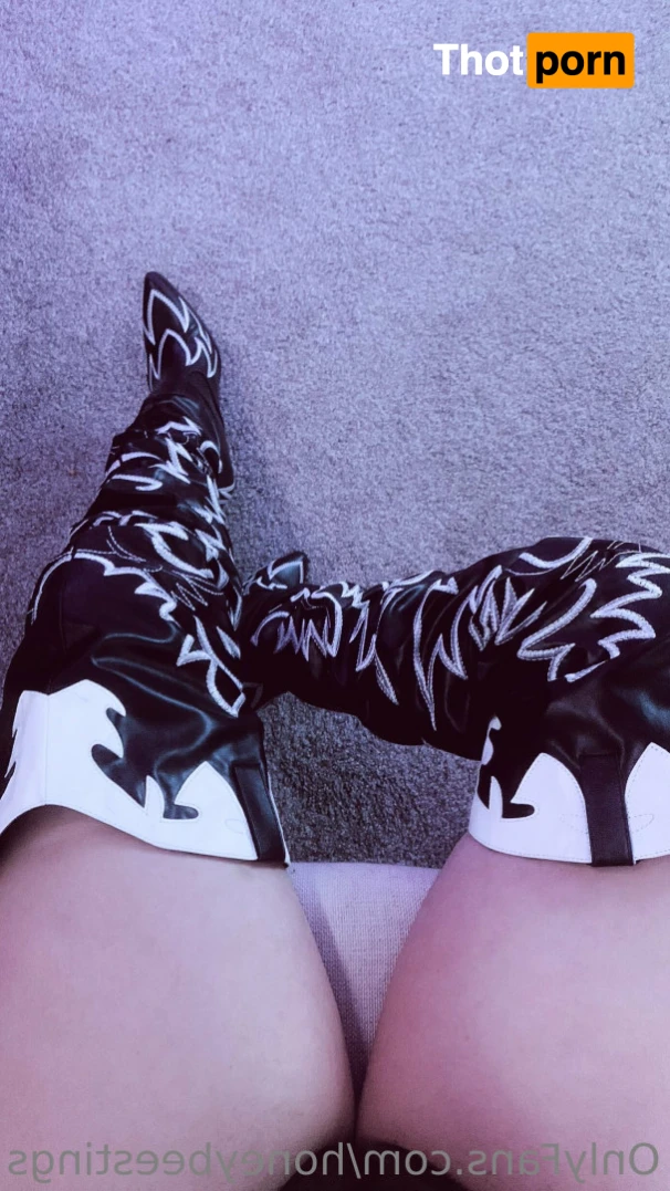 HoneyBeeStings 15027754