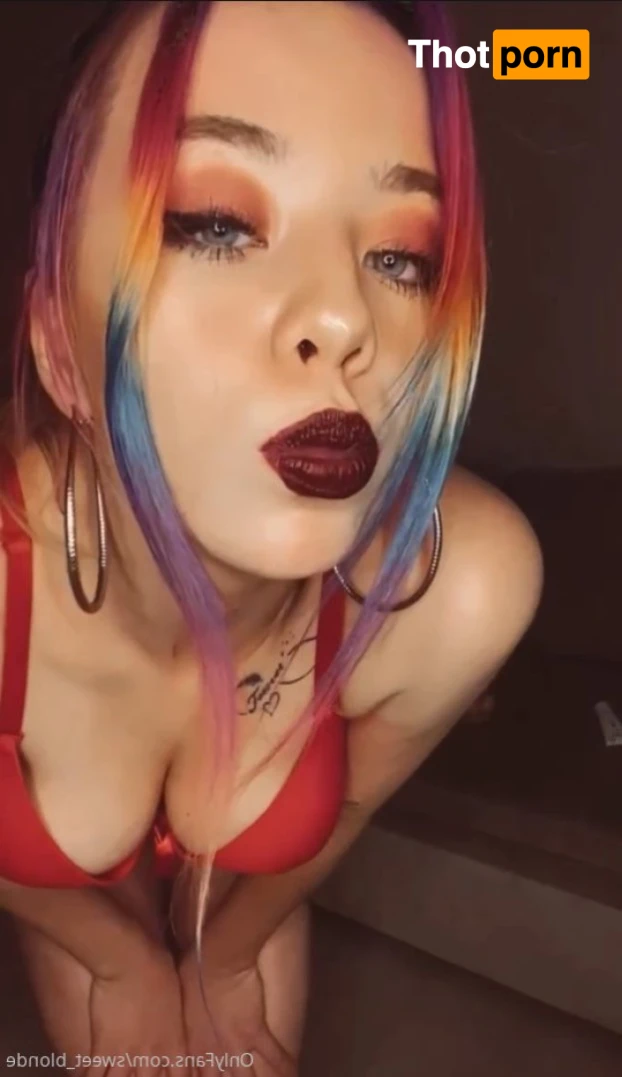 Hot Blonda😈 14632075