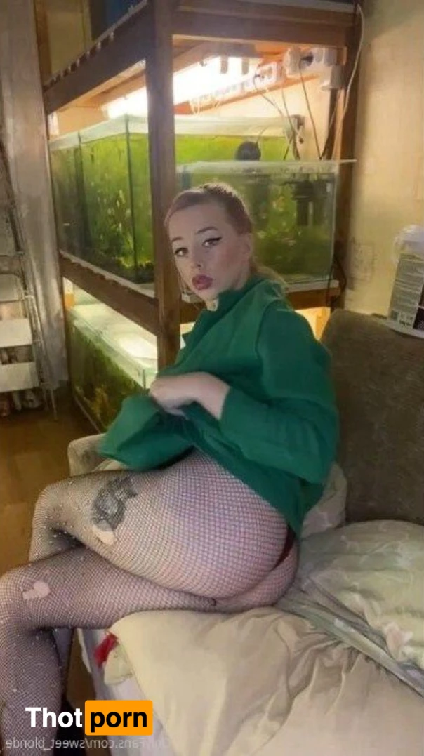 Hot Blonda😈 14632315