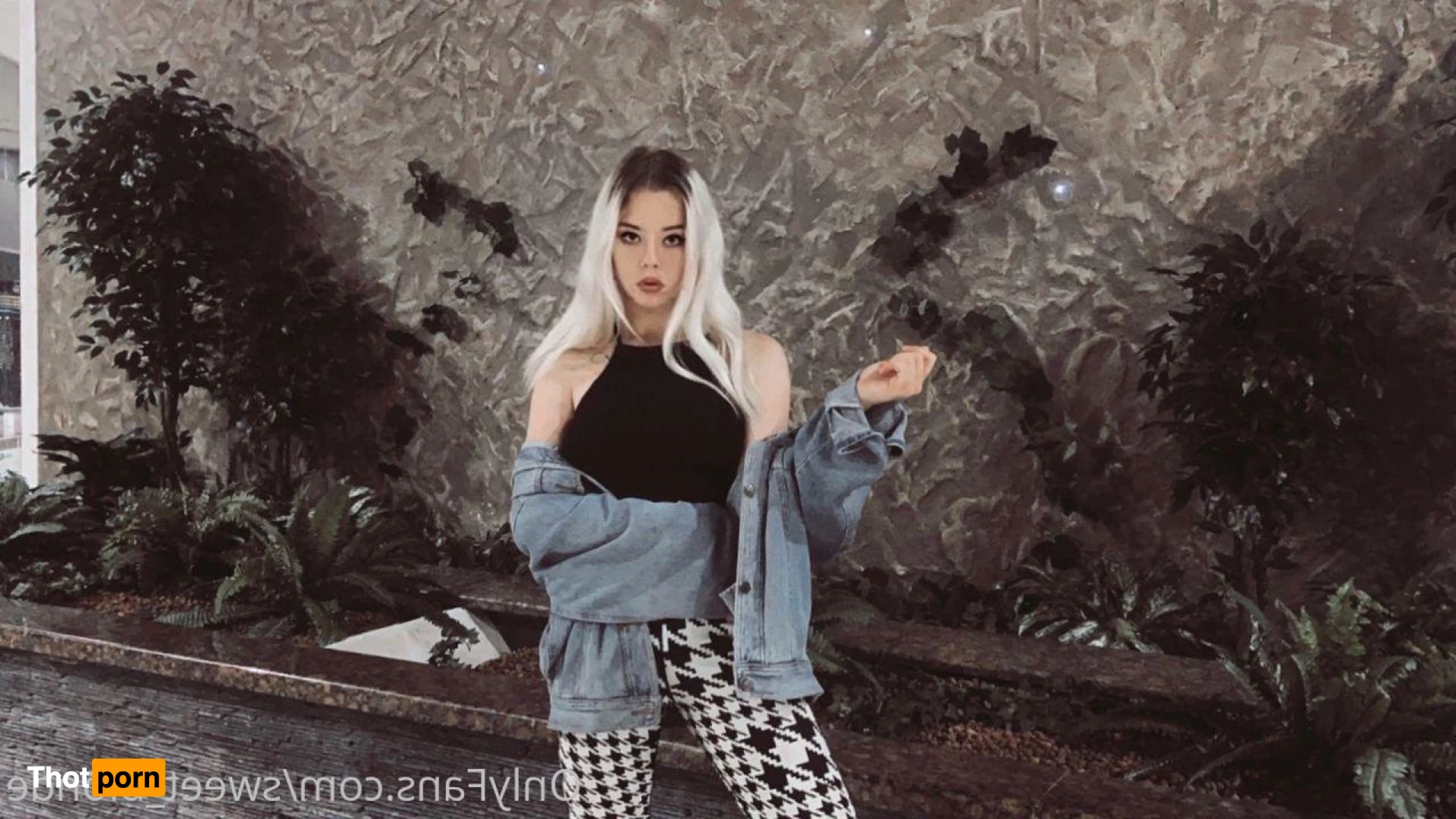 Hot Blonda😈 14632444