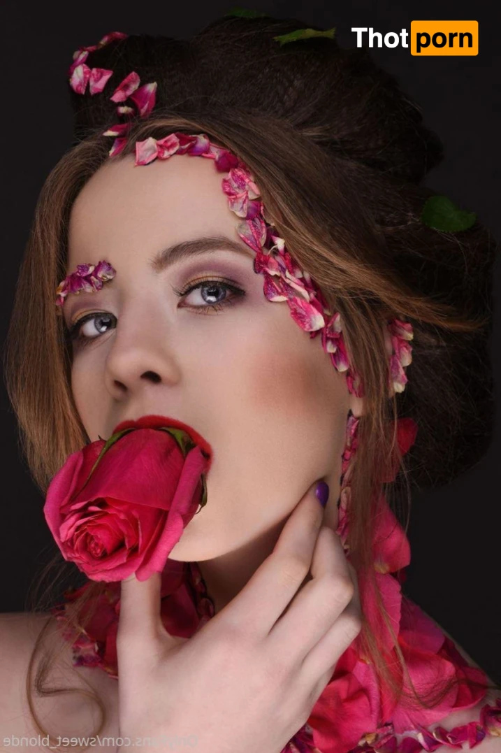 Hot Blonda😈 14632799