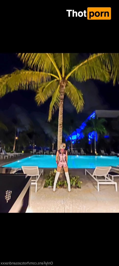 hotcassandraxxx 14600157