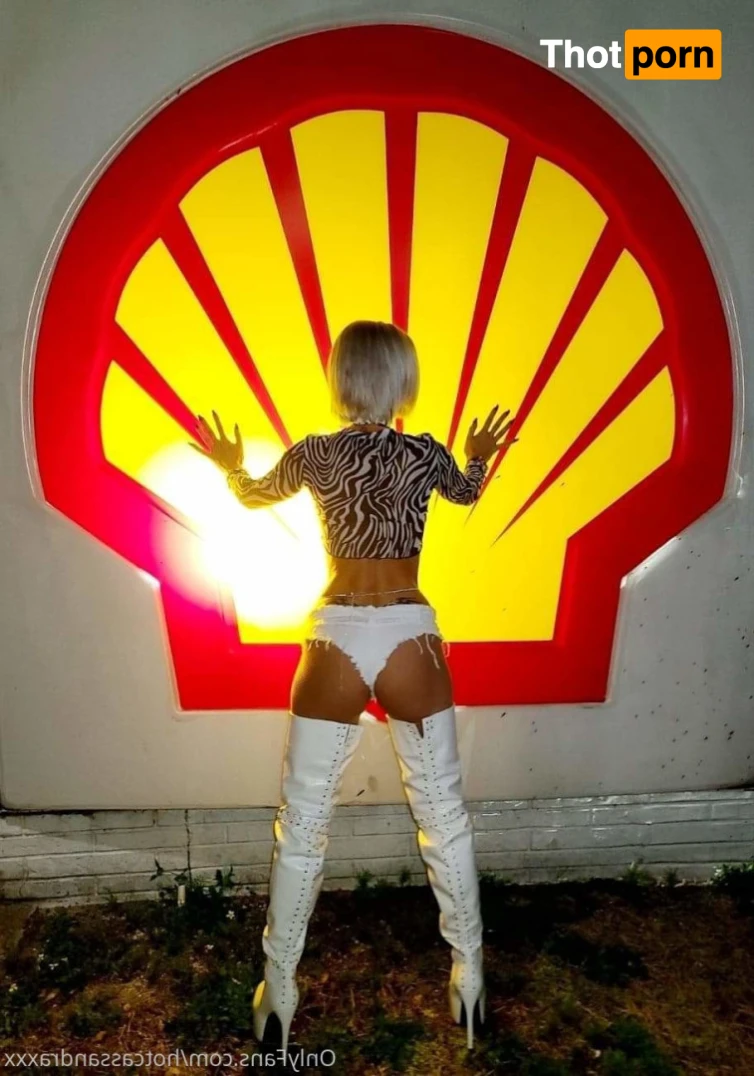 hotcassandraxxx 14600209