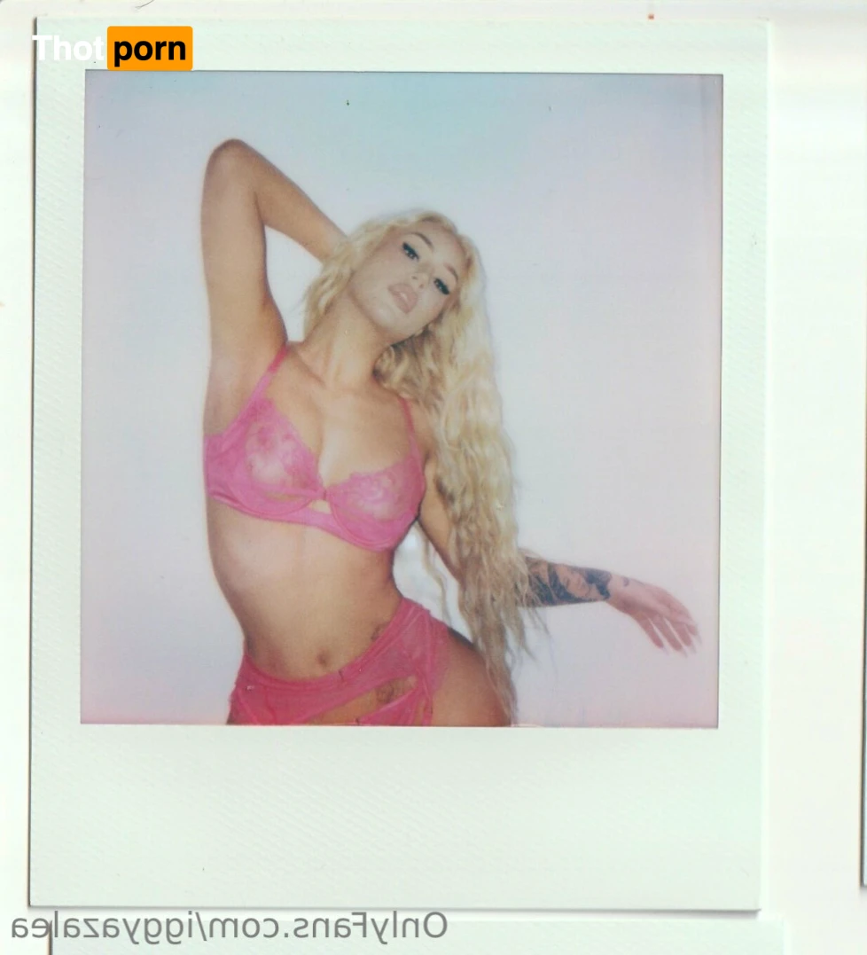 Iggy Azalea 14509427