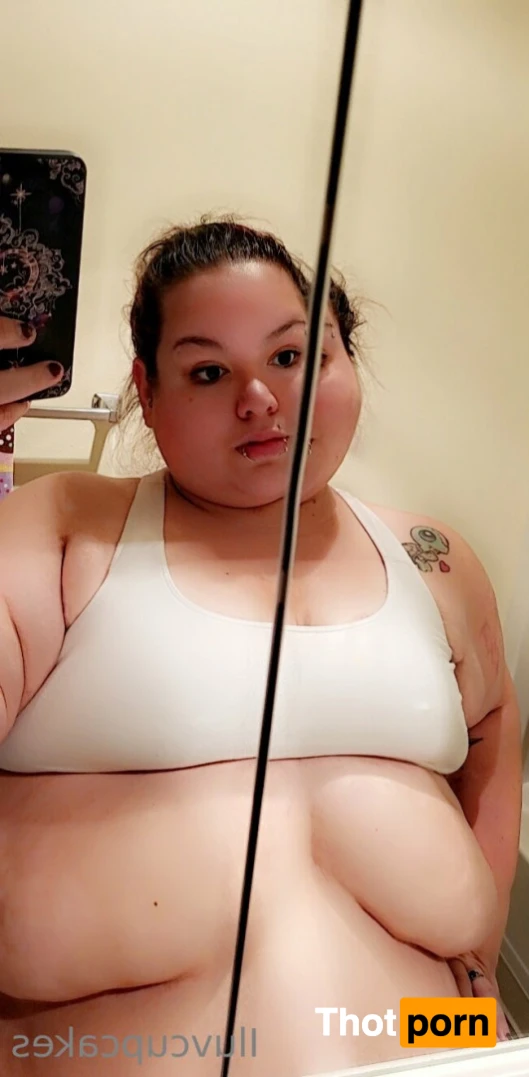 Iluvcupcakes 14497271