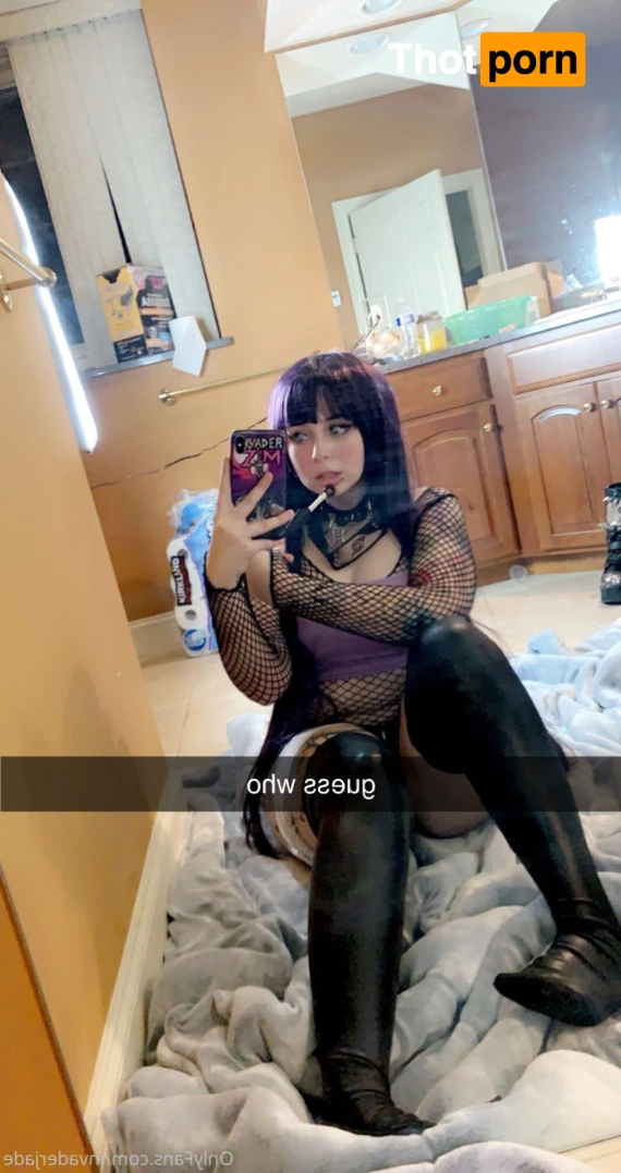 Invader.jade 14389252