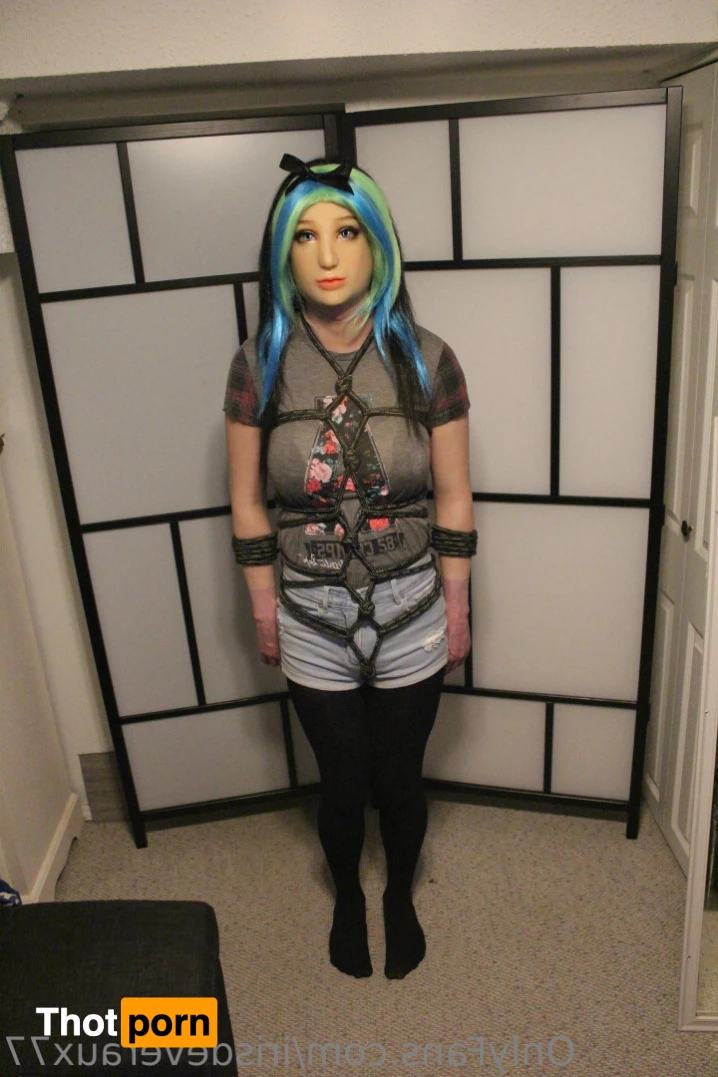 Iris Deveraux 14309287