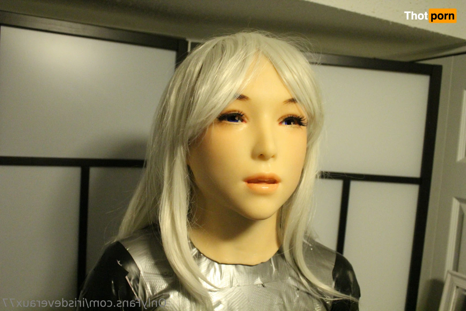 Iris Deveraux 14309742