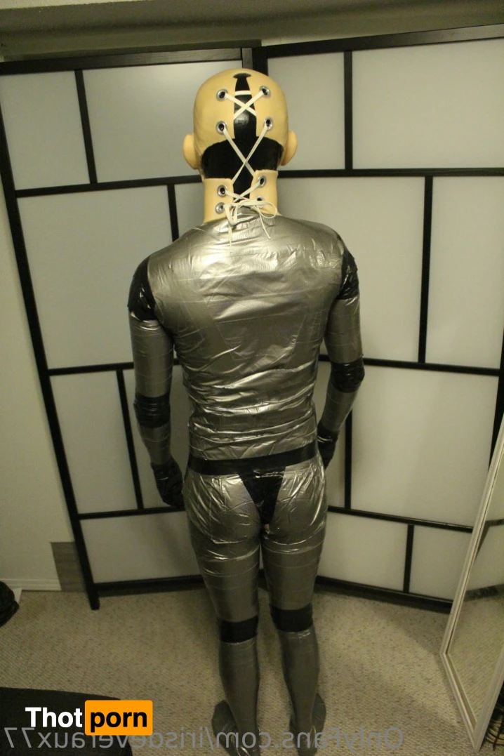 Iris Deveraux 14310347