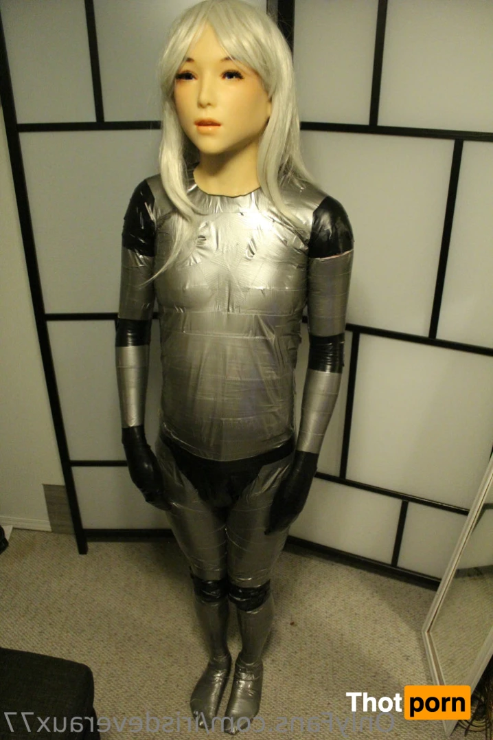 Iris Deveraux 14310505