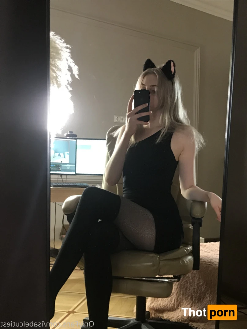 isabelcutiest 14307919