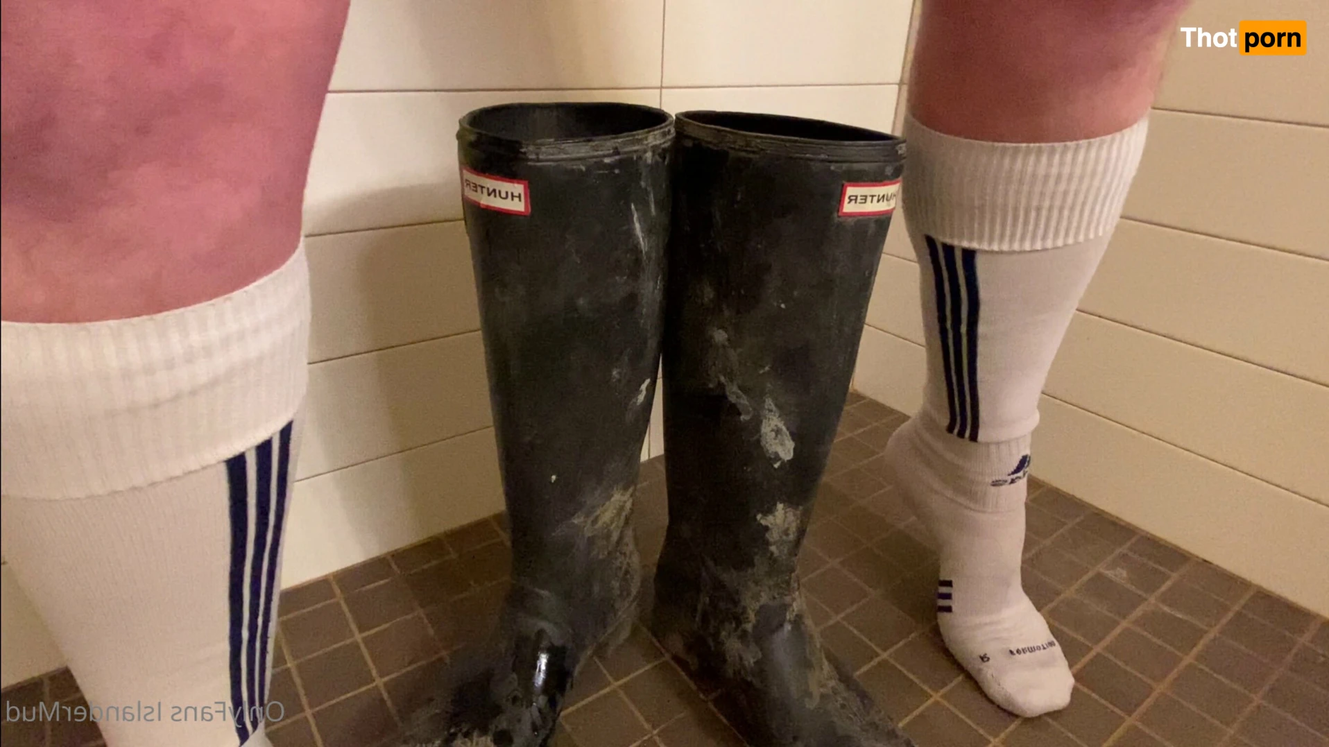 IslanderMud 14301359