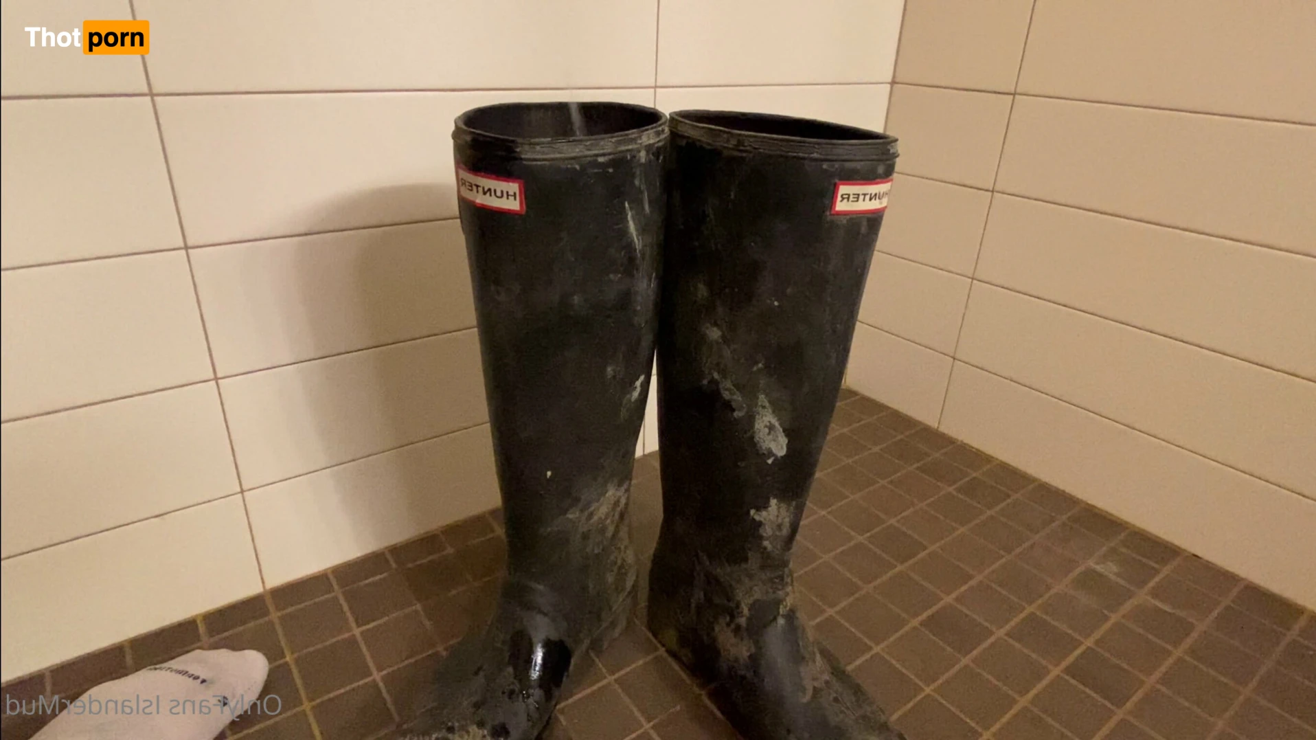 IslanderMud 14301473